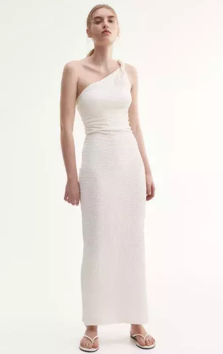 Šaty bodycon odhalující rameno, H&M, 599 Kč