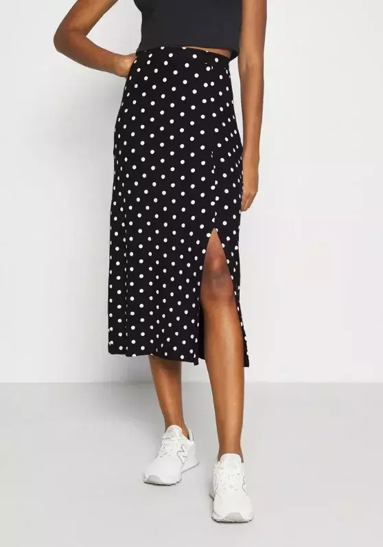 Puntíkovaná pouzdrová sukně, Even&Odd, 422 Kč
