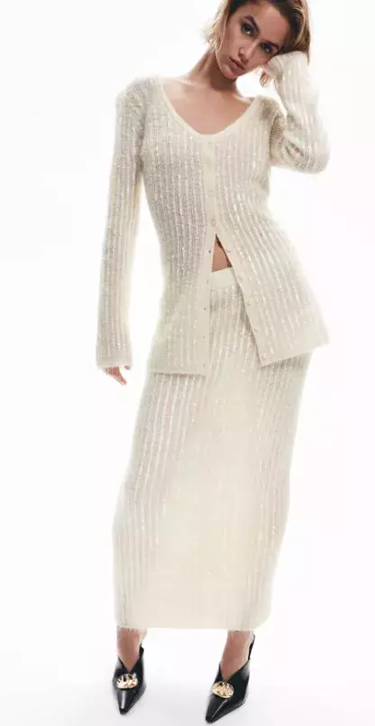 Flitrová sukně z mohérové směsi, H&M, 1 459 Kč