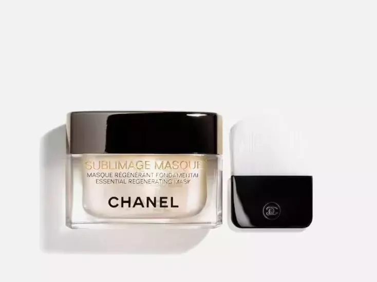 Chanel regenerační pleťová maska, Douglas, 5 288 Kč