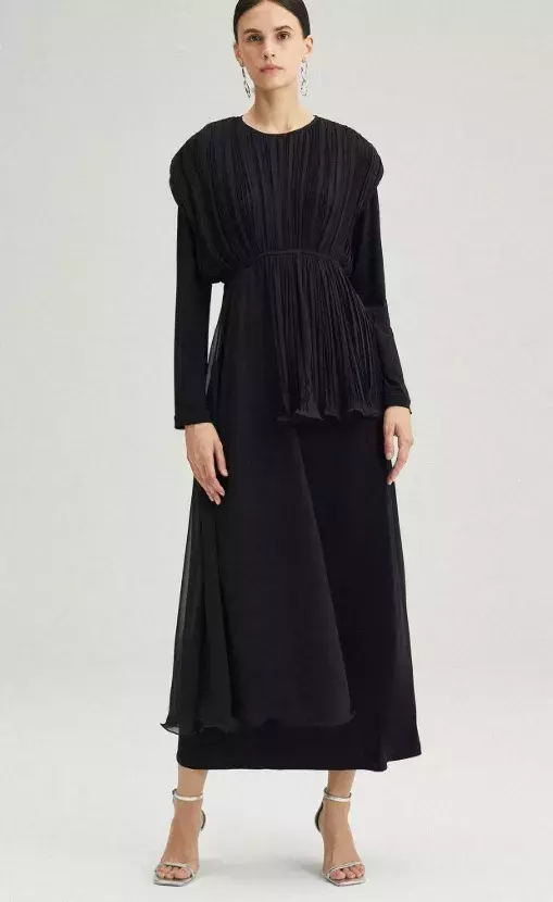 Dlouhé plisované šaty, Touché Privé, 1 502 Kč