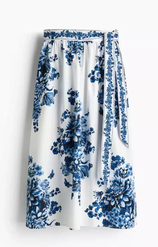 Popelínová sukně s vázačkou, H&M, 719 Kč