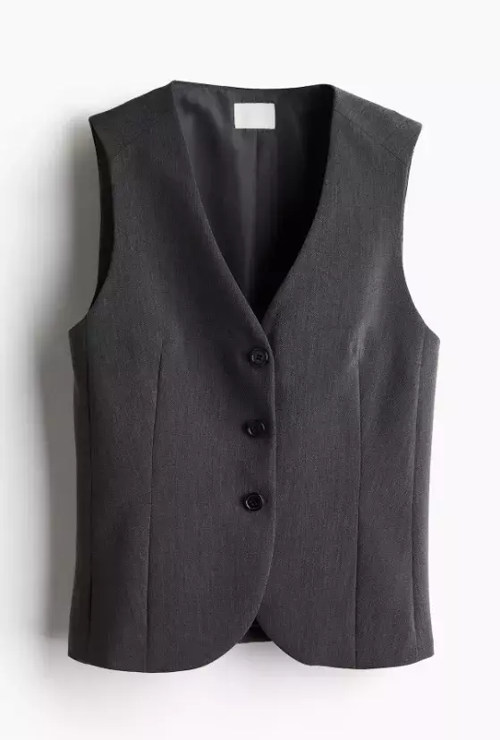 Elegantní společenská vesta, H&M, 599 Kč