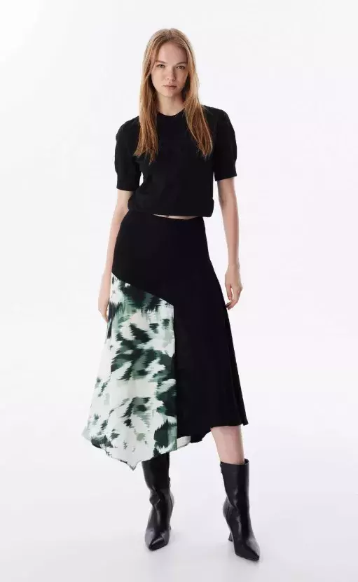 Asymetrická áčková sukně, Twist, 1 201 Kč