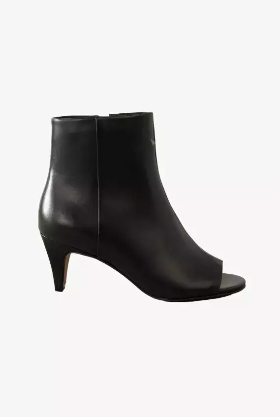 Nízké kozačky s otevřenou špičkou, Next, 3 090 Kč