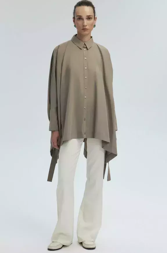 Béžová košile, Touché Privé, 1 756 Kč