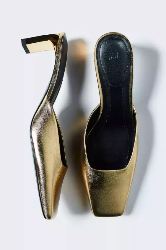 Pantoflíčky s hranatou špičkou, H&M, 169 Kč