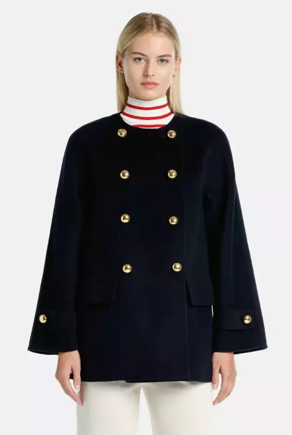 Krátký kabát v námořnickém stylu, Luisa Spagnoli, 14 850 Kč