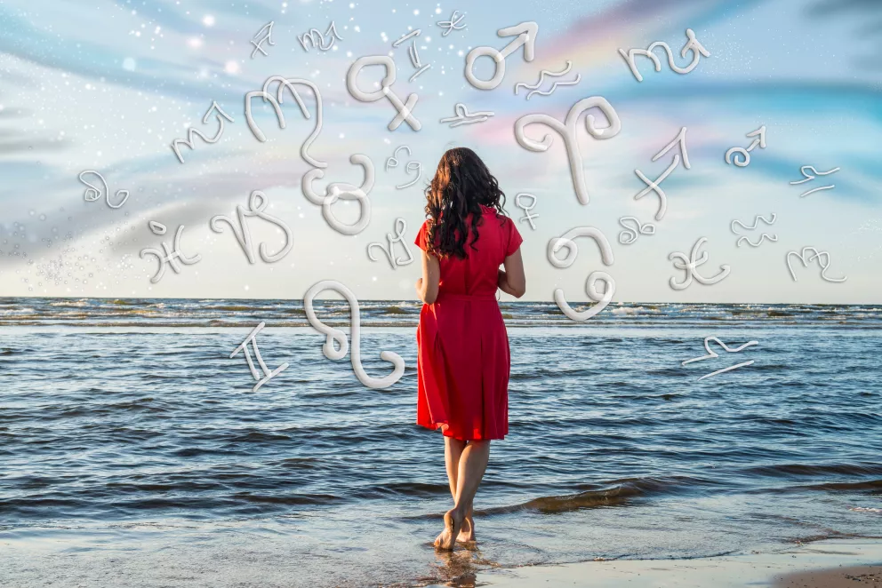 žena, moře, znamení zvěrokruhu, červené šaty