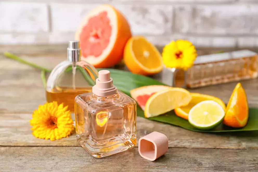 Květinové vůně s ovocem