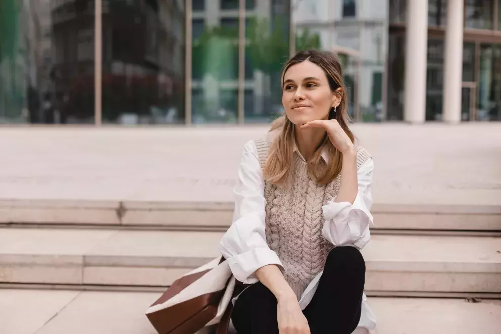 upletová vesta se vzorem