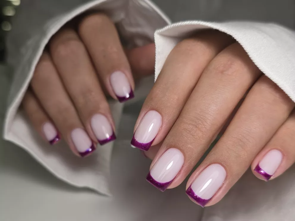 trendy francouzská manikúra