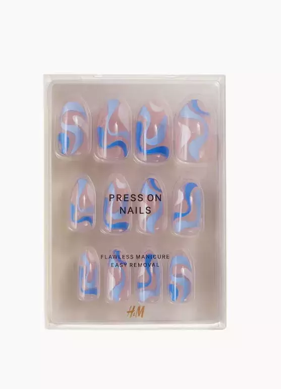 Nalepovací nehty, H&M, 189 Kč