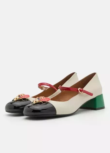 Elegantní zdobené lodičky, Jeffrey Campbell, 6 000 Kč