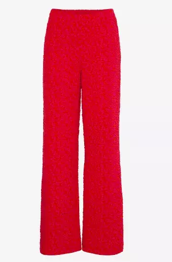 Výrazná červená zpět v kurzu