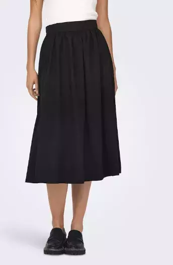 Midi sukně jako hit letošního jara