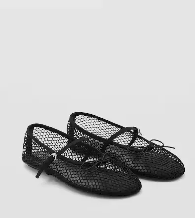 Baleríny z průhledné síťoviny