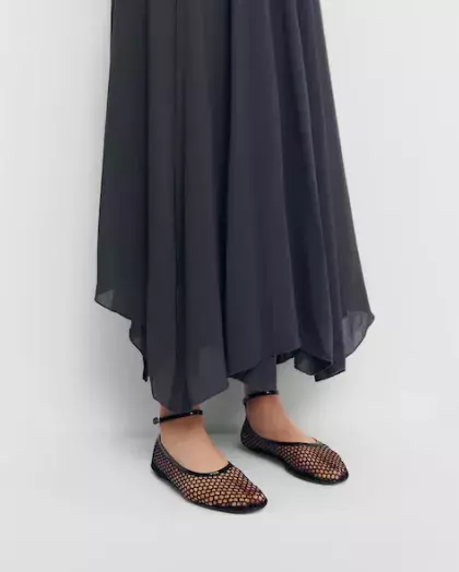 Baleríny z průhledné síťoviny