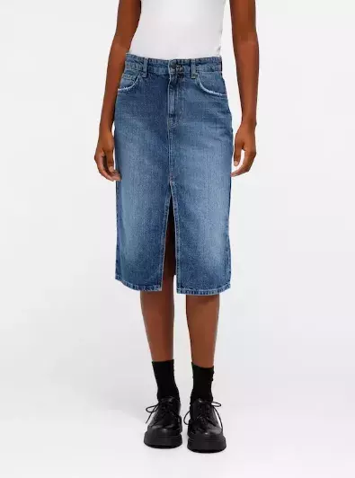 Midi sukně jako hit letošního jara