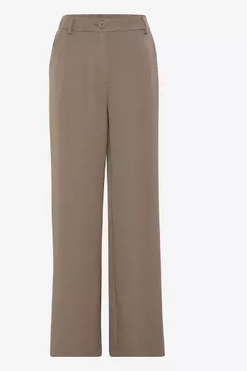 Letošní jaro volá po hnědých sukních a kalhotách