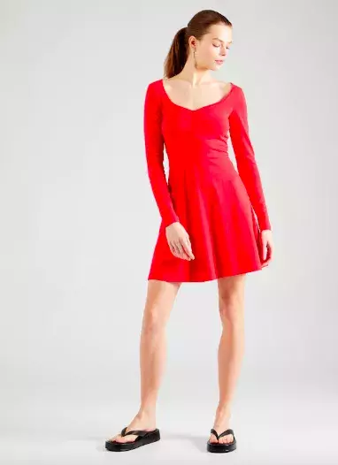 Výrazná červená zpět v kurzu