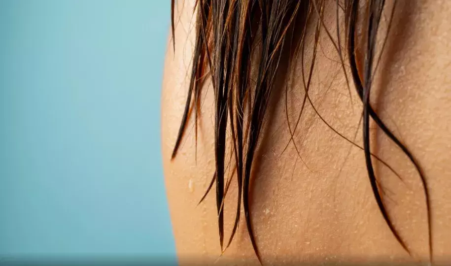 Jak na mastné vlasy