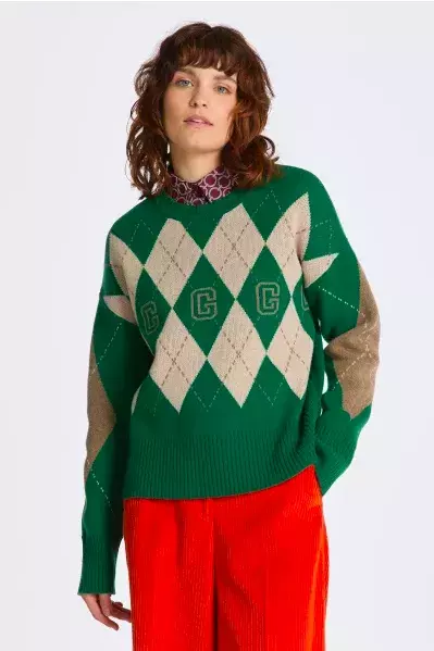 <p>Svetr Gant, 3349 Kč (po slevě)</p>
