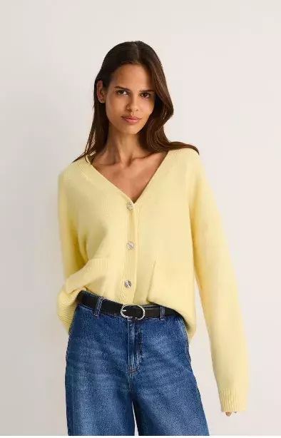 <p>Kardigan Reserved, 1199 Kč</p>
