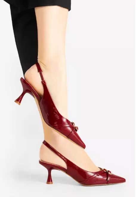 <p>Lodičky JENNY, CCC, 849 Kč</p>
