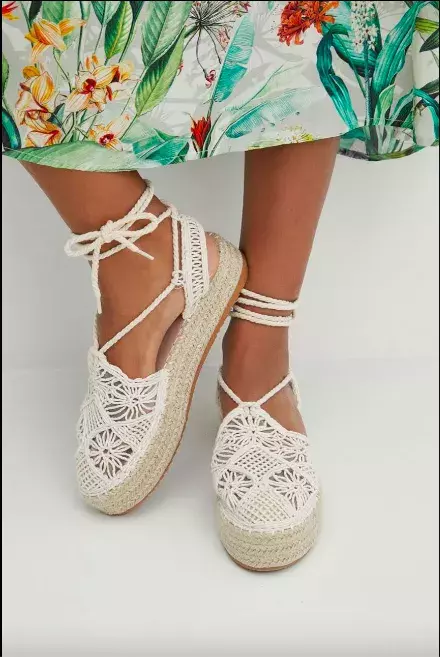 <p>Espadrilky, Medicine, 569 Kč</p>
