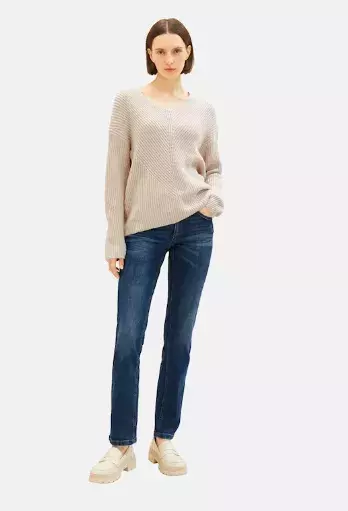 Zkrácené nebo až na zem. Správné délce džínů je třeba naslouchat