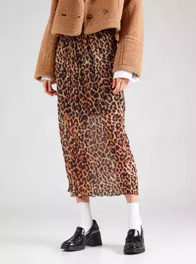 7 nejkrásnějších sukní, která udávají styl jara 2025