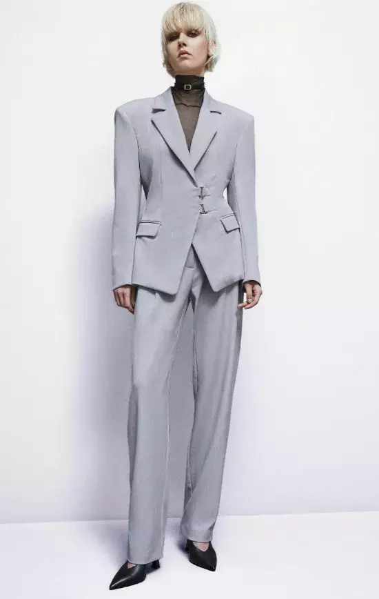 Originálně střižené sako, Patrizia Pepe, 7 440 Kč