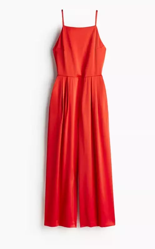 Červený overal, H&M, 749 Kč