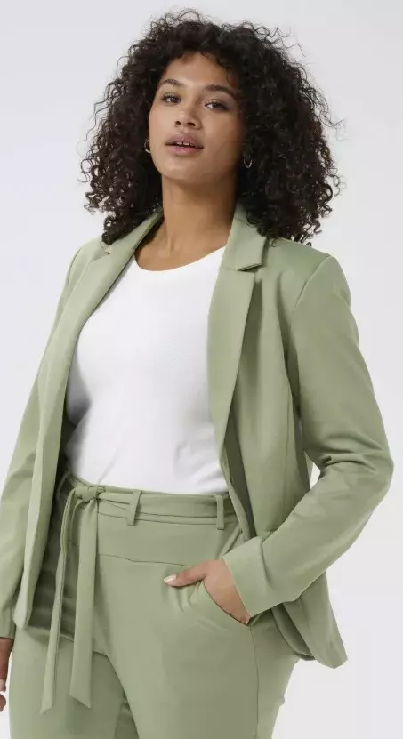 Vypasované sako, Kaffe, 1 920 Kč