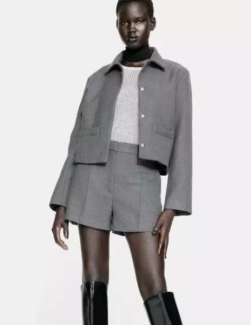 Elegantní šortky, H&M, 599 Kč