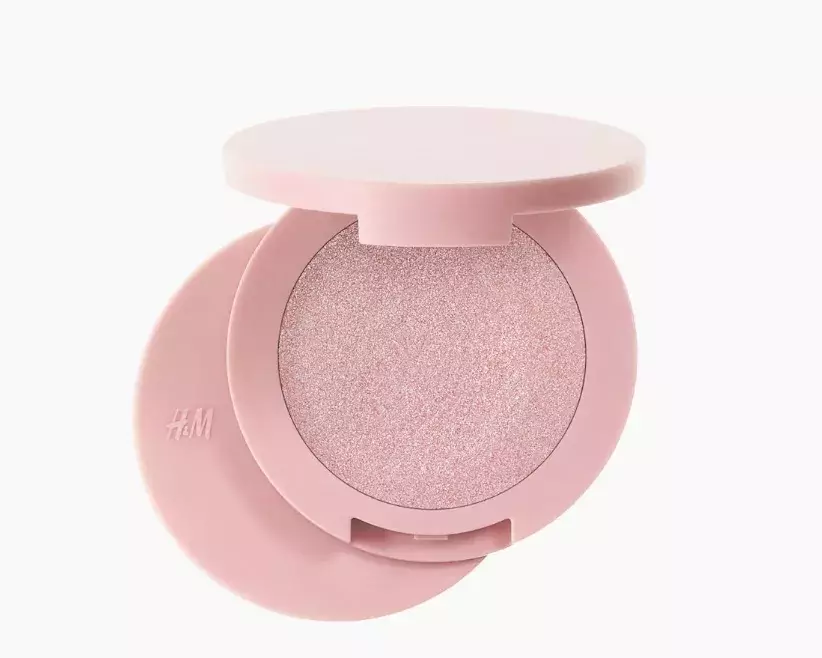 Kompaktní rozjasňovač, H&M, 239 Kč