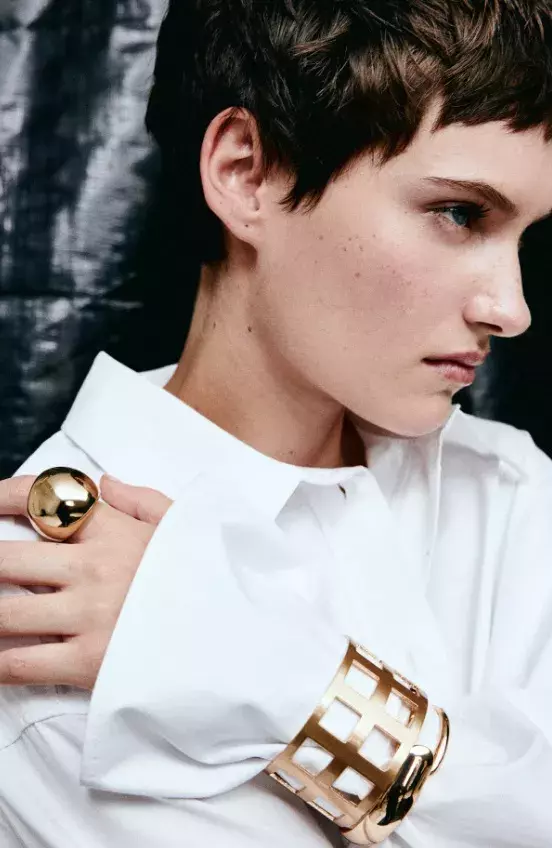 Masivní náramek, H&M, 599 Kč