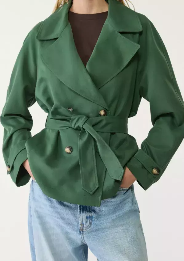 Lehký jarní kabátek, Stradivarius, 799 Kč