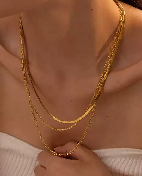 Trojitý pozlacený náhrdelník, Troli, 399 Kč