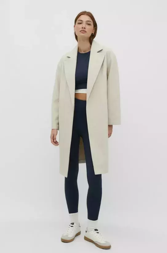 Minimalistický trenčkot, Stradivarius, 1 199 Kč