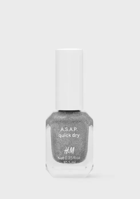 Rychleschnoucí lak na nehty, H&M, 49 Kč