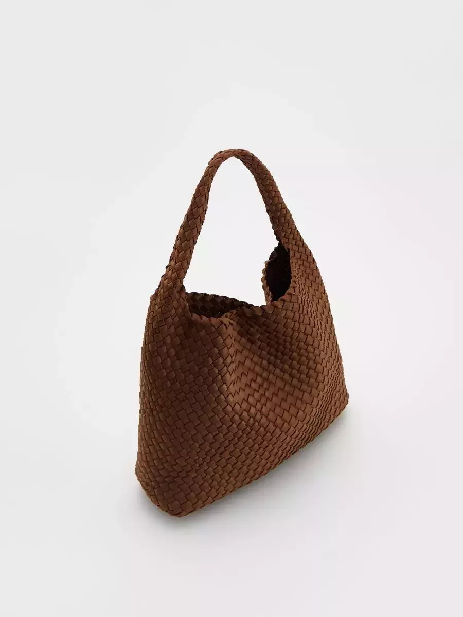 Proplétaná kabelka