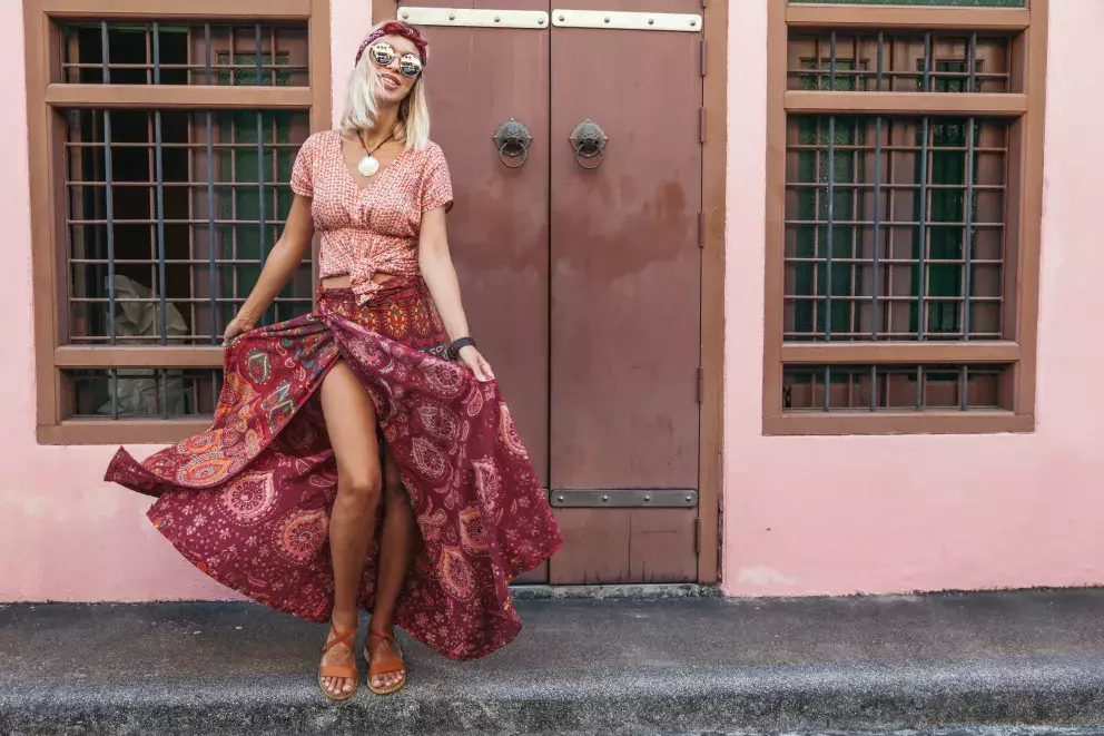 maxi sukně s rozparkem