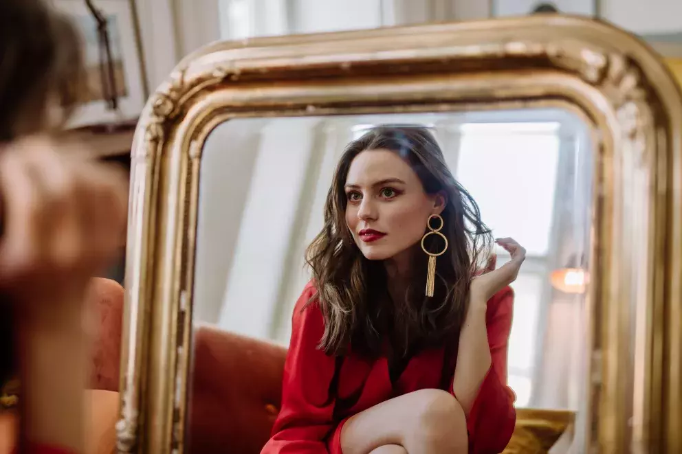 výrazné náušnice