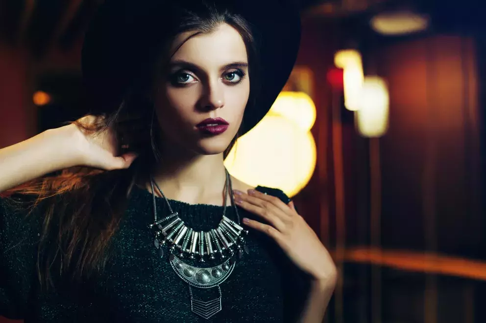 Stříbrný náramek ze shluků korálků, H&M, 359 Kč