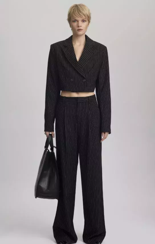 Krátké sako do pasu, Gestuz, 2 868 Kč