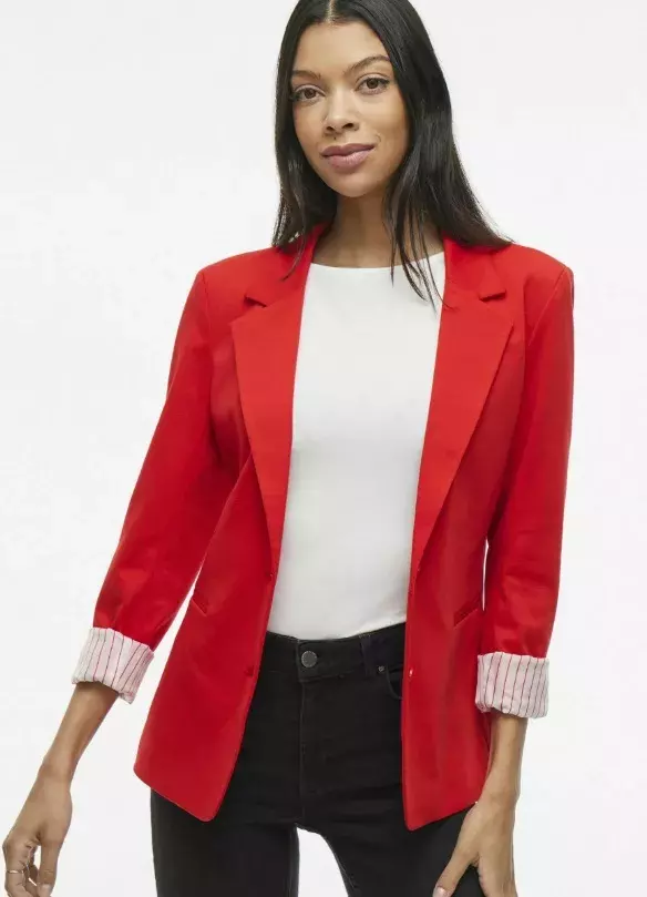 Červené vypasované sako, VILA, 1 199 Kč