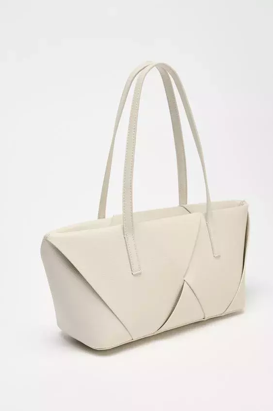 Proplétaná kabelka