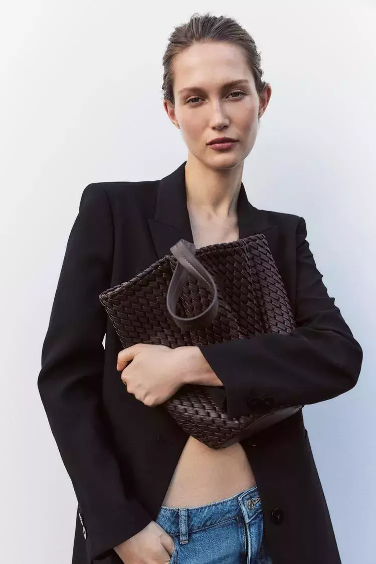 Proplétaná kabelka